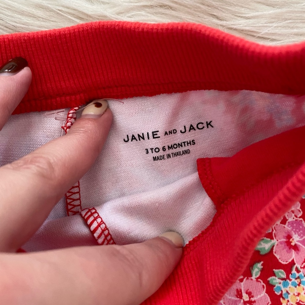 Janie and Jack Red Pink Floral Shorts Baby Girl - Picture 3 of 5